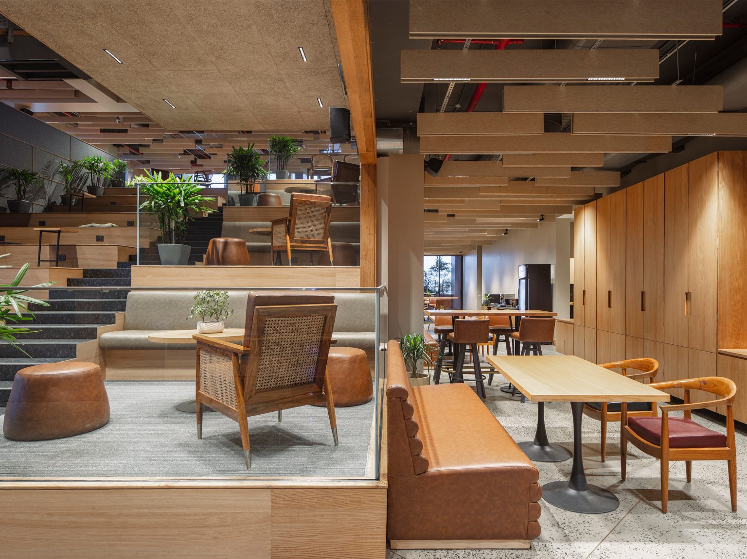 banner 30 2 1536x1151